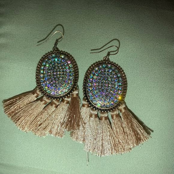 Fringe Earring - Picture 2 of 3